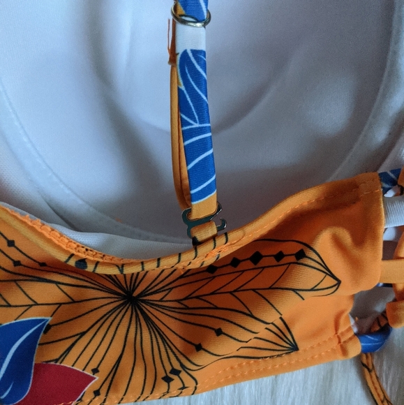Bikini top, pushup orange floral print multi way, size medium - Picture 5 of 8